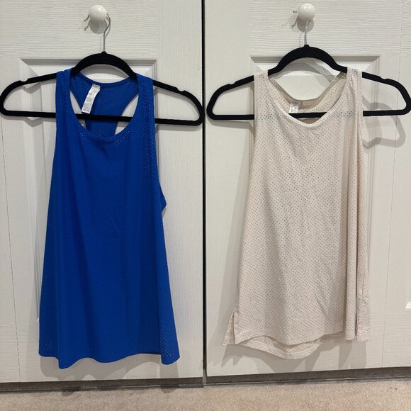 SPANX Performance Tank - Set of 2 - Size Medium - Picture 1 of 4